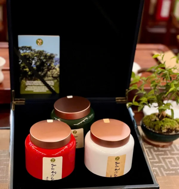 Tam Đại Danh Trà - Hộp sơn mài
