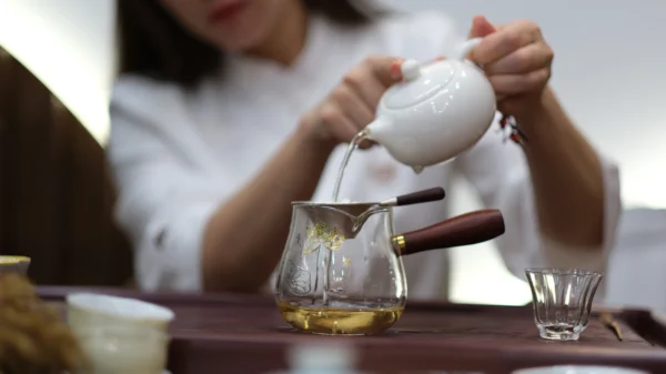 thiên Sơn Bạch Cổ Trà 100g - Ảnh 2