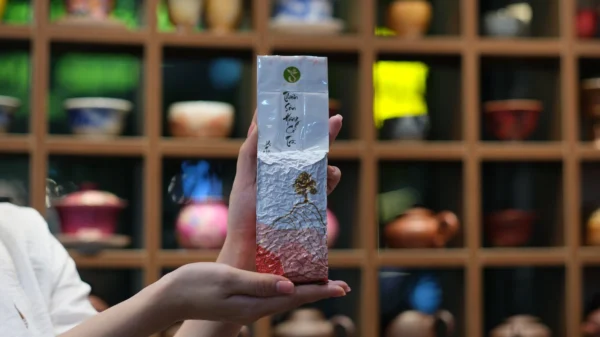 Thiên Sơn Hồng Cổ Trà 100g - Ảnh 2